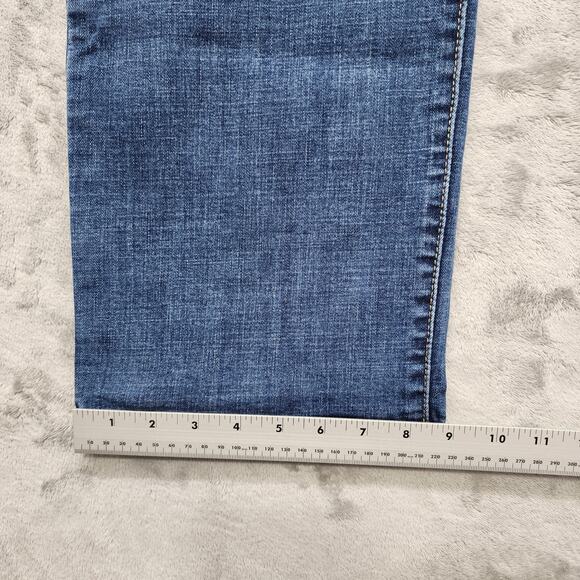 Levi's Jeans Womens 24W Blue Dark Wash Classic Straight Leg Stretch Denim Casual - Picture 14 of 15